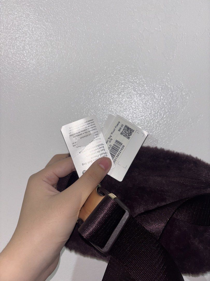 Lululemon Everyday Belt Bag (Category: Cross-body Bags) located in Pasig City. Submitted by prel0vedbysea (Listing ID 1460424779, Image 3). Description: ⟢ Lululemon Everyday Belt Bag — Original and Brand New with tag — Comes with lululemon small eco bag — rfs: decluterring — loc: buting pasig city * mod: ssd.