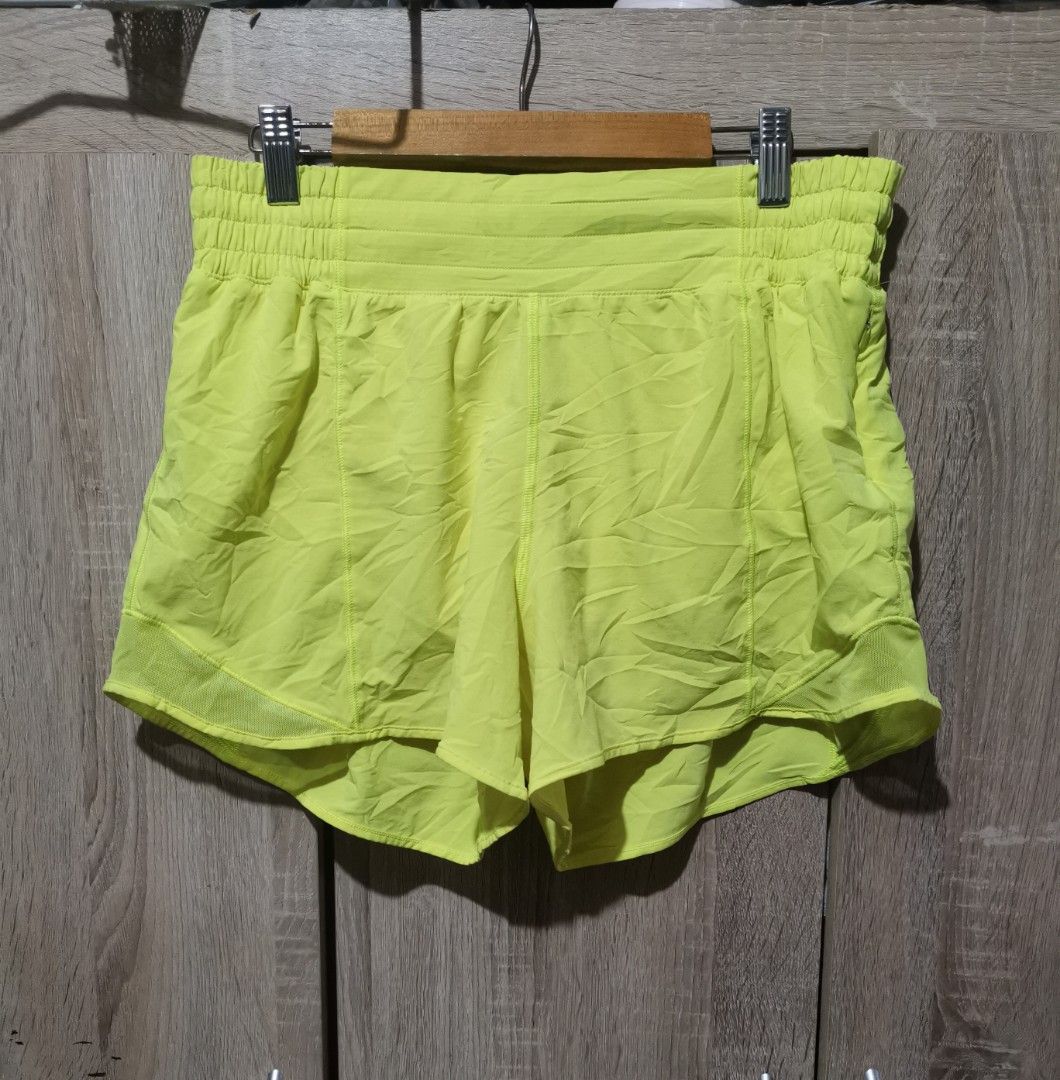 Lululemon hotty hot high rise short dot 8 (Category: Activewear) located in San Pedro. Submitted by thriftersthrift (Listing ID 1460504920, Image 3). Description: Waistline (inches) :28 Length(inches) :12 Good condition Already wash Color rate : 10 /10 🌵ALL ITEMS ARE FROM UKAY BALE SO MANAGE YOUR EXPECTATION 🌵 ASK SELLER FOR MORE INFORMATION COLOR MAY CHANGE TRU LIGHTING.