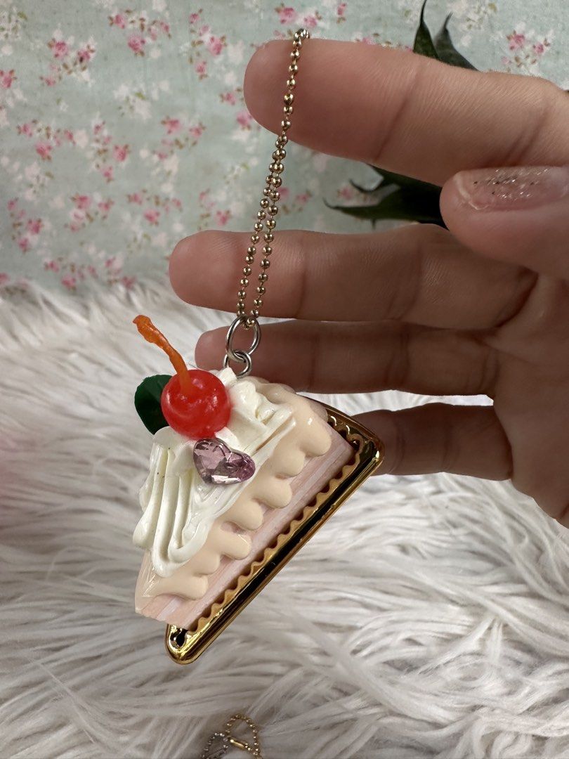 Luxury Sweet Themes Keychain (Category: Handmade Craft) located in Davao. Submitted by favoritepreloved (Listing ID 1460403219, Image 2). Description: 💜 150 for Take All, 65 if per piece.