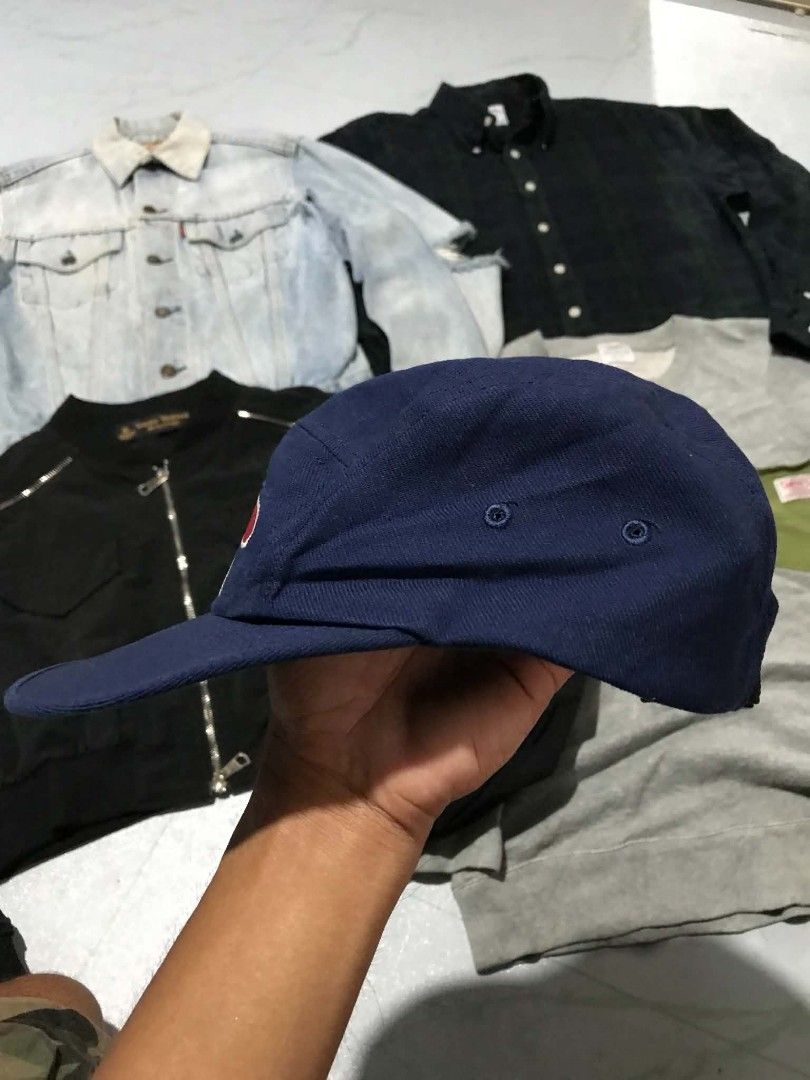 MAISON KITSUNE 5P TRICOLOR FOX CAP🧢 (Category: Caps & Hats) located in Aloran. Submitted by thrift_hunter73 (Listing ID 1460462916, Image 3). Description: MAISON KITSUNE 5P TRICOLOR FOX CAP🧢 Descriptions: Material: 65% cotton, 35% polyester Country of origin: Bulgaria Combination of cotton and polyester Five panels Flat visor Ventilation holes Embroidered branding Adjustment strap Plastic buckle 💯Excellent As new ❌No issue.