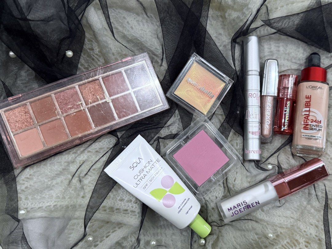 Makeup Bundle 2 (Category: Makeup) located in Batangas. Submitted by skylermikana (Listing ID 1460409695, Image 1). Description: .