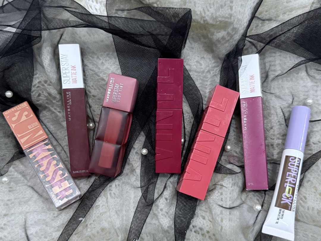 Makeup Bundle 3 (Category: Makeup) located in Batangas. Submitted by skylermikana (Listing ID 1460409885, Image 1). Description: .