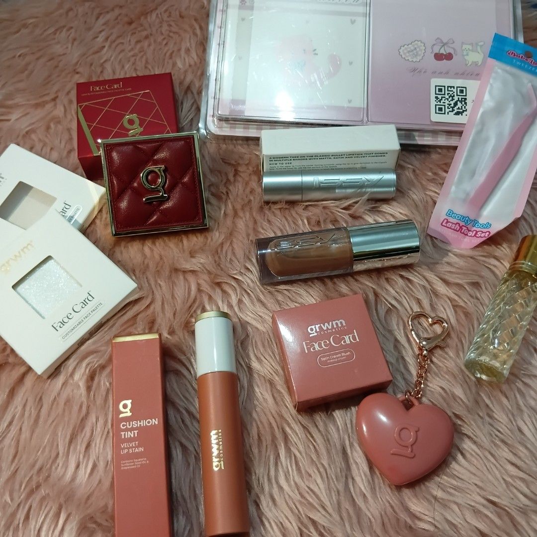 Makeup Bundle (Issy, GRWM, Cluster Lashes) (Category: Makeup) located in Baliuag. Submitted by dani_5555 (Listing ID 1460313845, Image 1). Description: Swatched lang po GRWM products, the rest have been used for 2 fo 3 times only..
