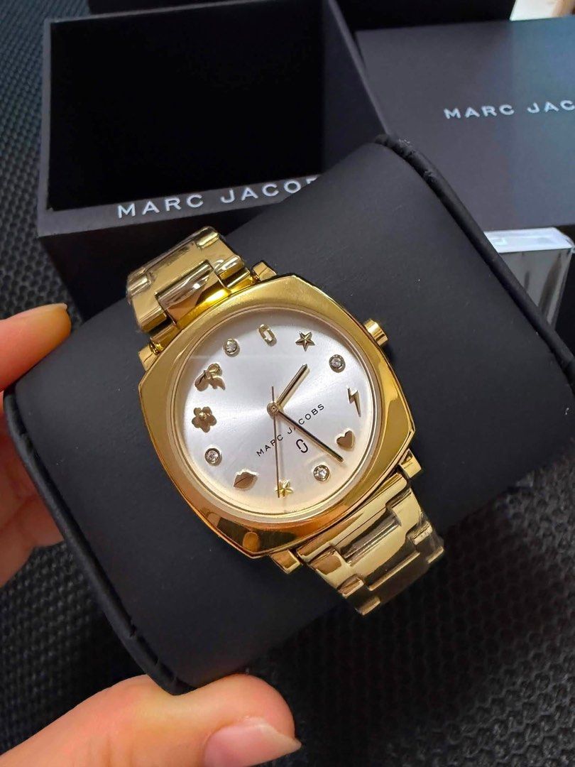 MARC JACOBS GOLD DIAL WOMEN AUTHENTIC WATCH (Category: Women's Watches) located in Quezon City. Submitted by watchme_authentic2 (Listing ID 1460369349, Image 3). Description: MARC JACOBS AUTHENTIC JAPAN WATCH‼️💯 COMPLETE INCLUSIONS! .