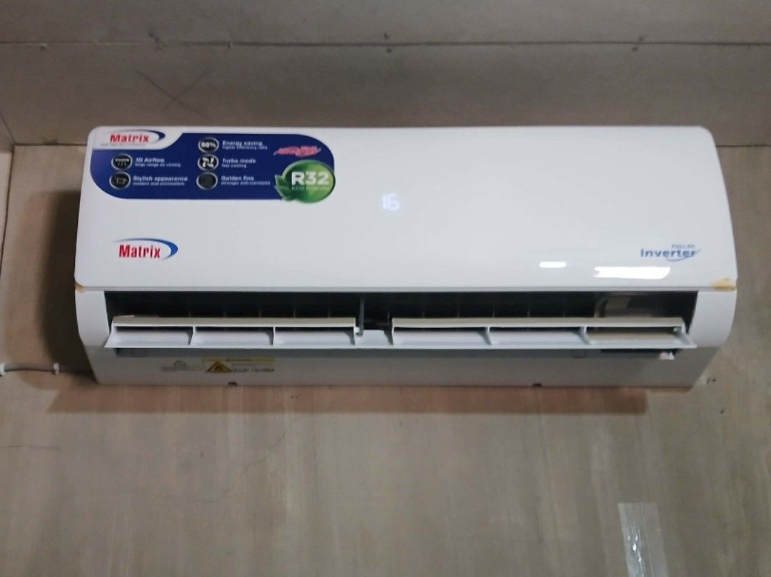 🔥MATRIX INVERTER SPLIT TYPE AIRCON (Category: Air Conditioning and Heating) located in Quezon City. Submitted by airconph. (Listing ID 1460407836, Image 3). Description: SALE❗ BRAND NEW SPLIT TYPE AIRCON PROMO OFFER: ✅FREE INSTALLATION ✅FREE INDOOR BREAKER ✅FREE 10FT.MATERIALS ✅FREE DELIVERY (Nearby Areas) ❣️MATRIX STANDARD INVERTER Model: ▪️ T-MX-CS25L2A - 1.0hp ▪️ T-MX-CS35L2A - 1.5hp ▪️ T-MX-CS51L2A - 2.0hp ▪️ T-MX-CS70L2A - 2.5hp 💥Factory S