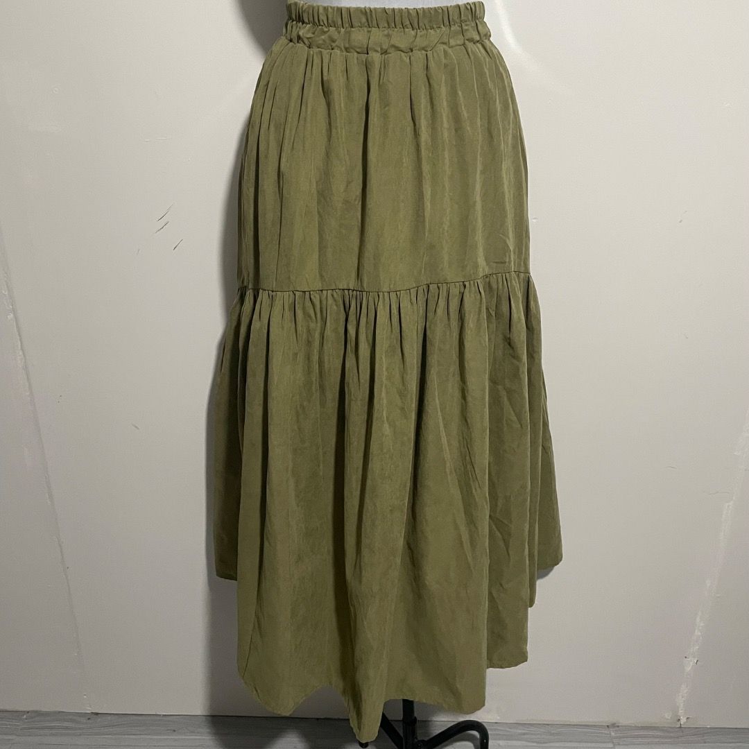 Maxi Army Green Maxi Skirt (Category: Skirts) located in Bacolor. Submitted by chicn_classy (Listing ID 1460367421, Image 2). Description: .