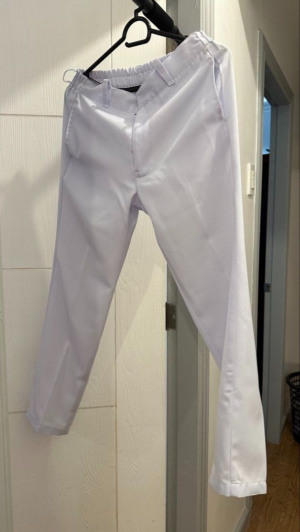 MEDTECH White Uniform Set - Centro Escolar (Category: Sets or Coordinates) located in San Antonio. Submitted by chamcastro13941 (Listing ID 1460462080, Image 2). Description: CEU Medtech Clinical Uniform size Small.