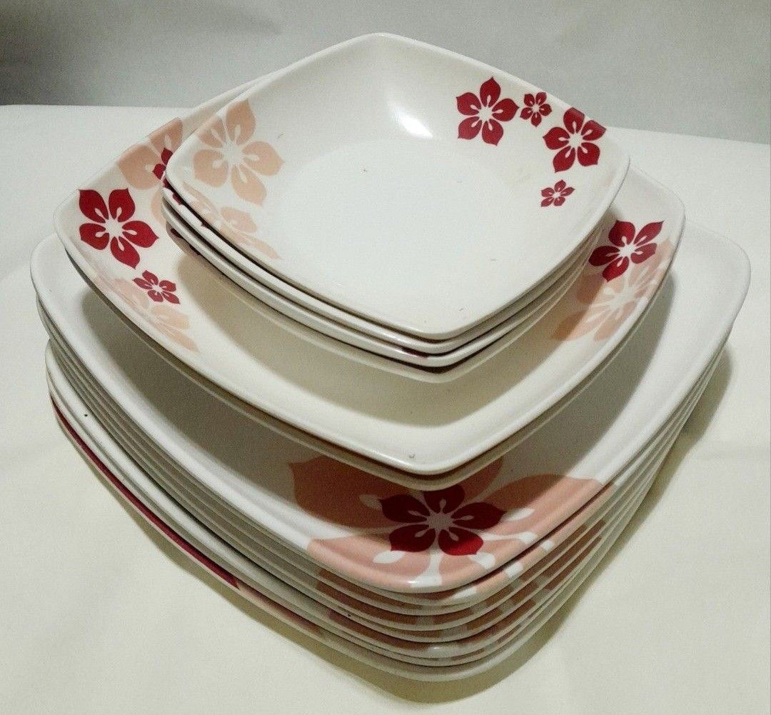 Melawares Perfect Dining Set (Category: Other Kitchenware & Tableware) located in Las Pinas. Submitted by 84vintage (Listing ID 1460354389, Image 1). Description: Selling for set. 8 pcs dinner plate 2 pcs salad plate 4 pcs bowl Actual photos posted. Please examine them carefully as they are part of the description. --📌 MUST READ Before Dealing with us 📌-- ⚠️Price is posted. No lowballs please. ⚠️Vintage items are only sold As Is Where Is. If yo