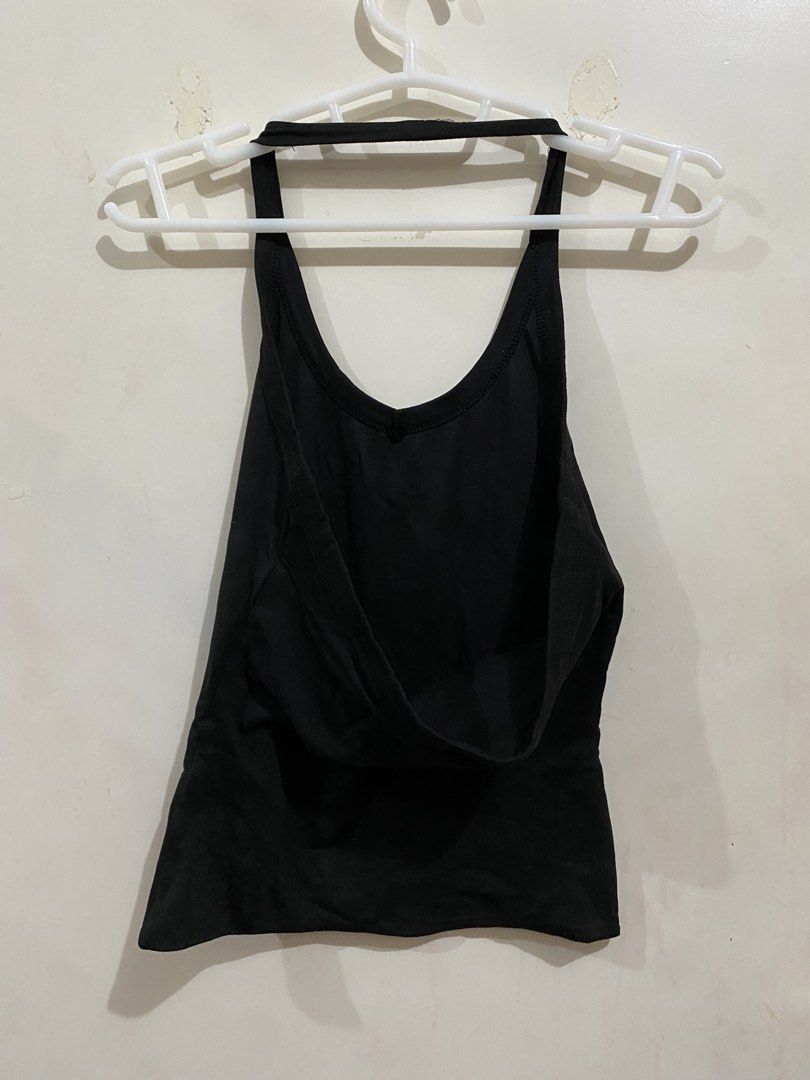 MERA Adelina Halter Top Black (Category: Sleeveless) located in Taguig. Submitted by maly01_ (Listing ID 1460392247, Image 3). Description: dm for inquiries :).