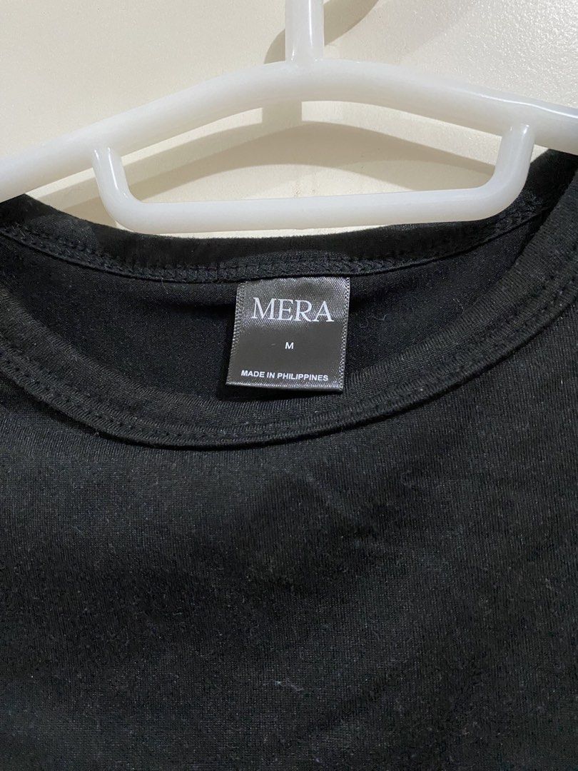 MERA Black Cropped T-Shirt (Category: Shirts) located in Taguig. Submitted by maly01_ (Listing ID 1460395132, Image 2). Description: dm for inquiries :).