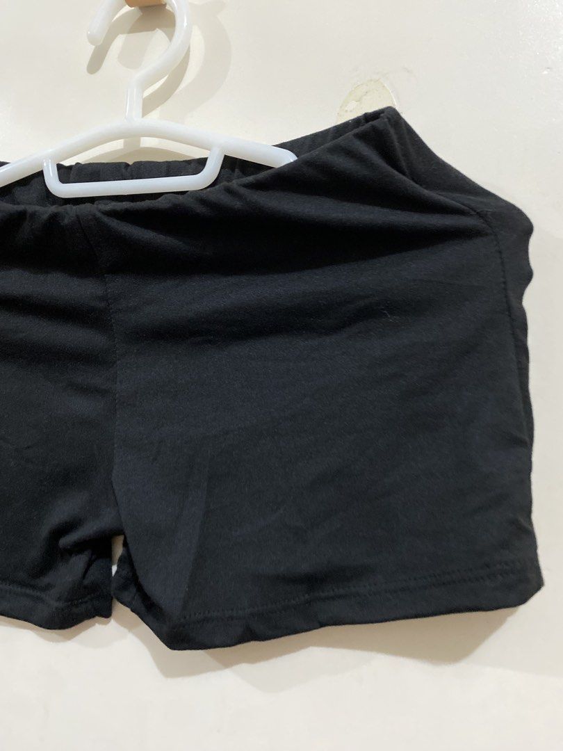 MERA Black Loungewear Shorts (Category: Shorts) located in Taguig. Submitted by maly01_ (Listing ID 1460406076, Image 2). Description: - single lining ~ loungewear line - soft and comfy - never been used, washed only dm for inquiries :).