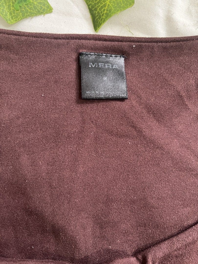 Mera martina scoop neck choco brown top (Category: Others Tops) located in Quezon City. Submitted by heavendeclutter (Listing ID 1460310243, Image 2). Description: .