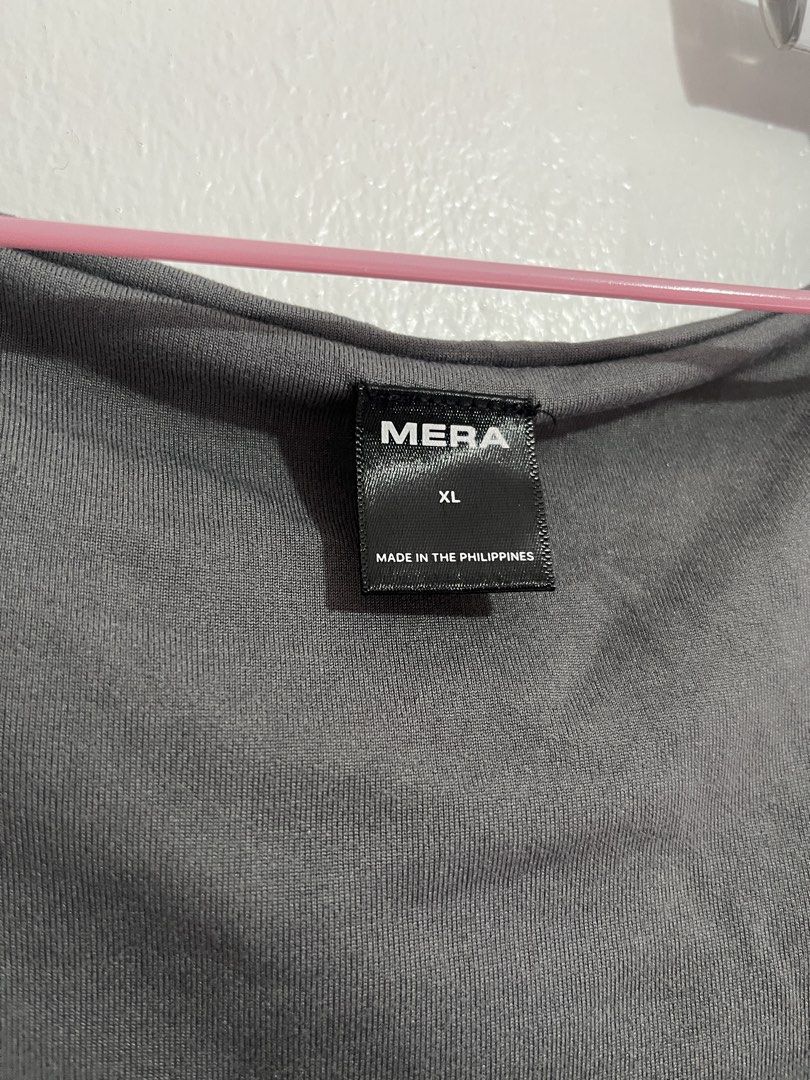 Mera martina scoop neck gray top (Category: Others Tops) located in Quezon City. Submitted by heavendeclutter (Listing ID 1460309854, Image 2). Description: .