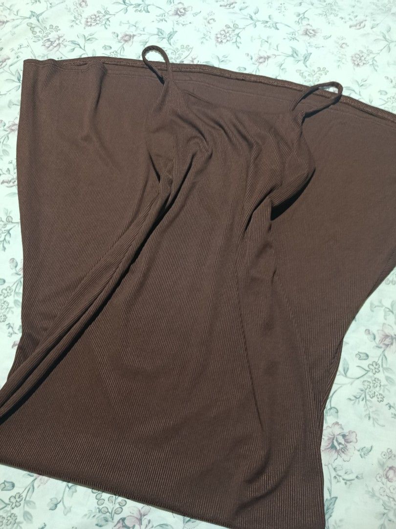 MERMAID MAXI DRESS (Category: Dresses) located in Manila. Submitted by itzme_acquaria (Listing ID 1460438563, Image 2). Description: - Never Been Used - Long Dress ( MESSAGE THE SELLER FOR ANY QUESTIONS ).