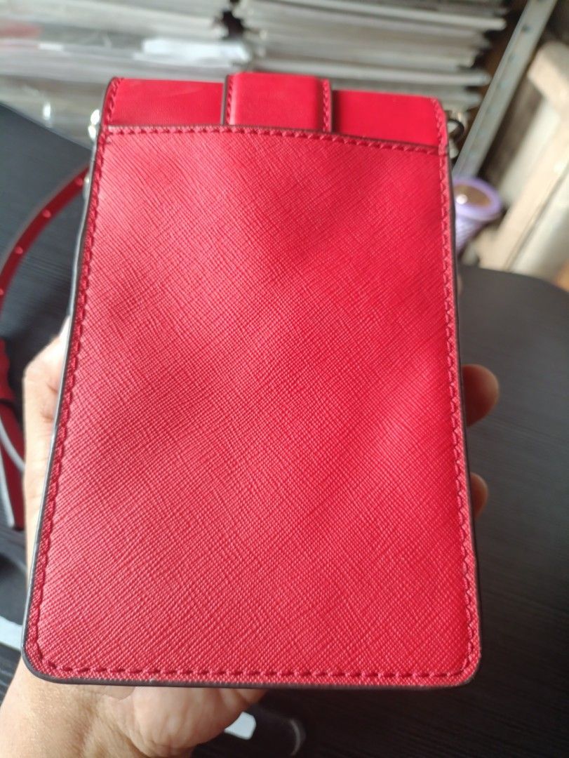 MICHAEL KORS CARMEN CELLPHONE BAG (Category: Luxury Bags & Wallets) located in Quezon City. Submitted by collectandselect (Listing ID 1460336330, Image 2). Description: Michael Kors Carmen Small Cellphone Crossbody Bag Red Color ⚠️FIRM PRICE! Lowballing Offers will be Ignored! ⚠️These are OLD PRE-LOVED ITEMS! So Please Manage your Expectations! ⚠️Expect Creases Due to Age and Storage! ⚠️1st TO PAY GETS THE ITEM(S)! ⚠️ I HAVE THE RIGHT TO CHOOSE M