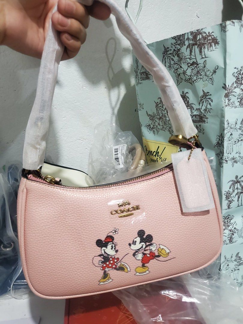 Mickey x Coach (Category: Cross-body Bags) located in Ilagan. Submitted by shopgrab (Listing ID 1460432075, Image 1). Description: quality materials made in vietnam.