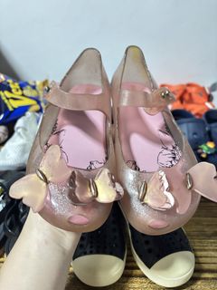 (Category: ) located in . Submitted by littlebooythriftstore (Listing ID 1460428731, Image 1). Description: .