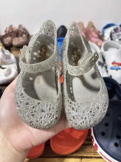 (Category: ) located in . Submitted by littlebooythriftstore (Listing ID 1460429395, Image 1). Description: .
