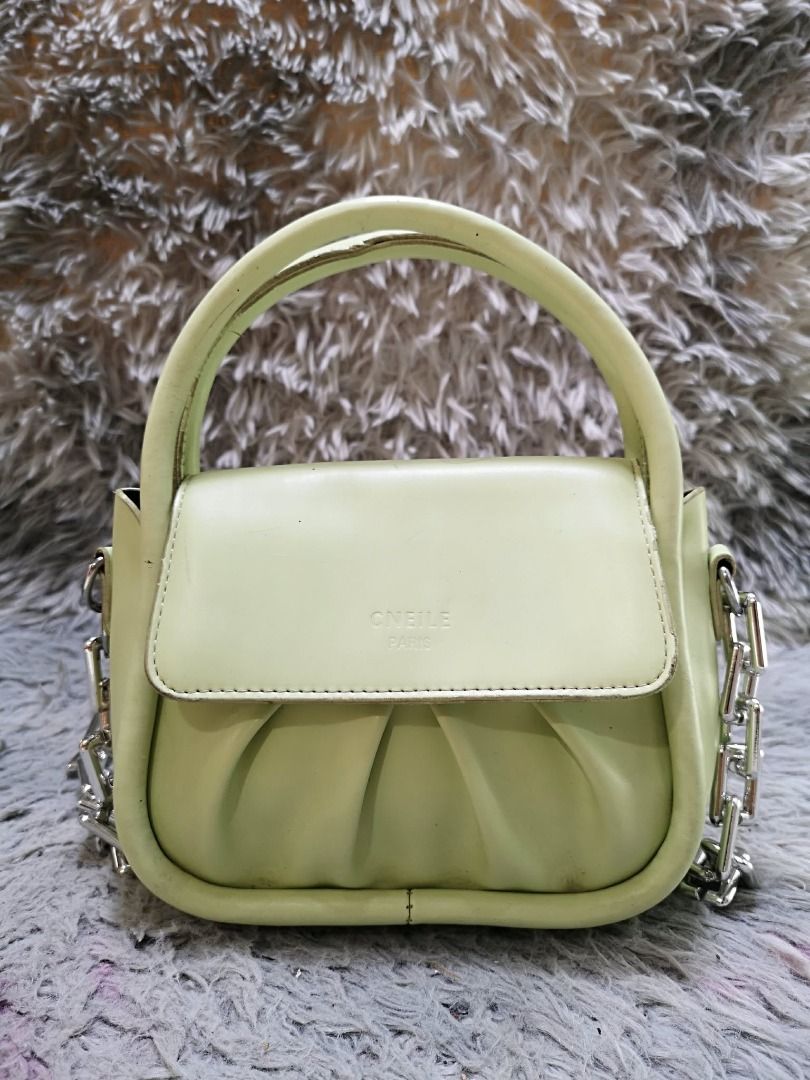 Mint Green Chain Bag (Category: Shoulder Bags) located in Santa Cruz. Submitted by jmy_surplus.2 (Listing ID 1460458104, Image 1). Description: Size ; L - 7 W - 9 Color ; Mint Green Type ; Chain bag Brand ; No Brand Material ; Leather Style ; Mini Snap Closure Chain Bag LR 173 JMY 5 Batch #218.