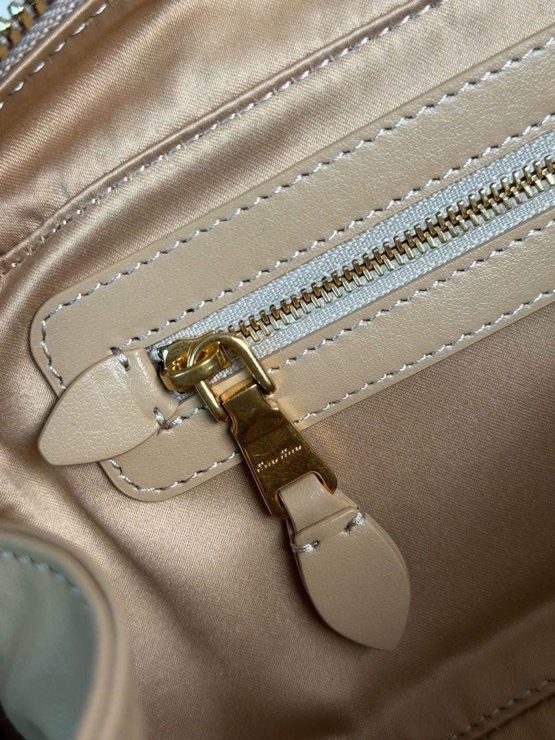 ❣️Miu Apricot leather ❣️ (Category: Shoulder Bags) located in Manila. Submitted by annmacalua (Listing ID 1460439056, Image 3). Description: What u see is what u get!🥰.