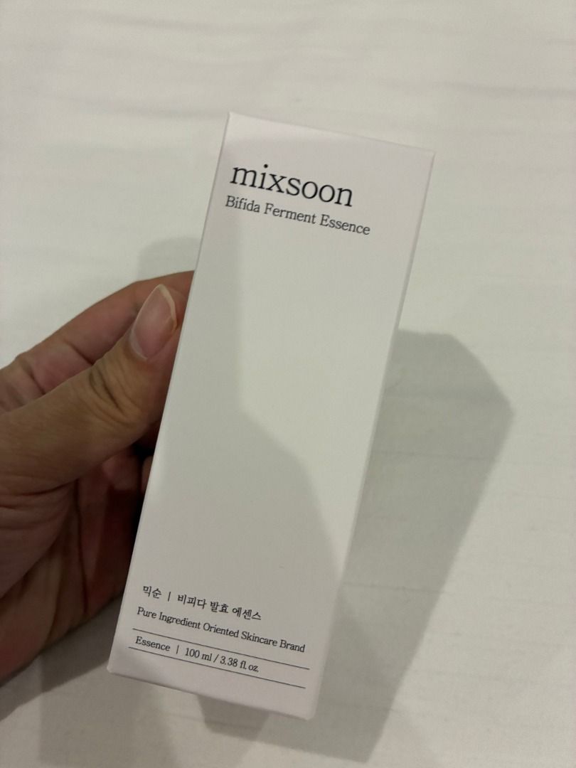 Mixsoon Bifida Ferment Essence 100ml (Category: Face Care) located in Bulacan. Submitted by beauteboxph (Listing ID 1460332311, Image 2). Description: - Mixsoon Bifida Ferment Essence - Pure Ingredient Oriented Skincare Brand - Size: 100ml / 3.38 fl.oz - Expiry Date: 18.06.2027 - Reason for Selling: No longer needed.