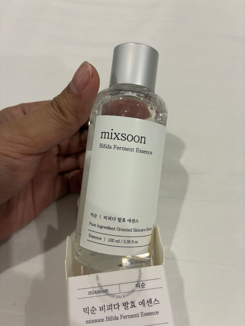 Mixsoon Bifida Ferment Essence 100ml (Category: Face Care) located in Bulacan. Submitted by beauteboxph (Listing ID 1460332311, Image 1). Description: - Mixsoon Bifida Ferment Essence - Pure Ingredient Oriented Skincare Brand - Size: 100ml / 3.38 fl.oz - Expiry Date: 18.06.2027 - Reason for Selling: No longer needed.