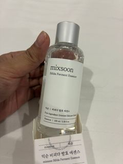 (Category: ) located in . Submitted by beauteboxph (Listing ID 1460332311, Image 1). Description: .