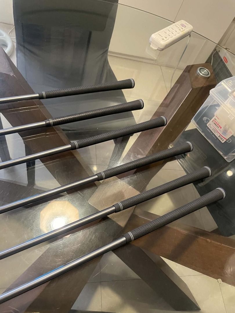 Mizuno BR-X Golf Irons Set (Category: Golf) located in Quezon City. Submitted by alt.del (Listing ID 1460361536, Image 3). Description: - Set of Mizuno BR-X golf irons - Includes: 6, 7, 8, 9, Pitching Wedge (P), Gap Wedge (G) Graphite Shaft - Used only once - Feel free to ask any questions!.
