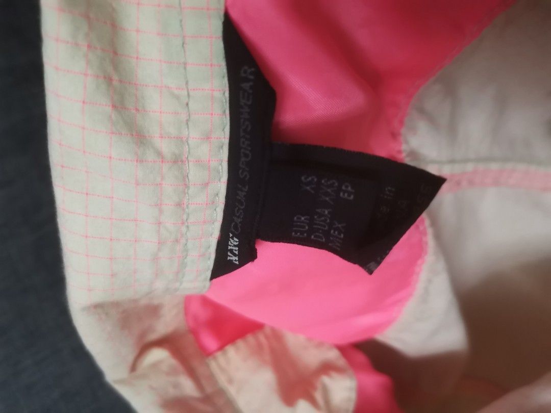 MNG JACKET (Category: Coats, Jackets and Outerwear) located in Quezon City. Submitted by fifthings (Listing ID 1460398217, Image 3). Description: .