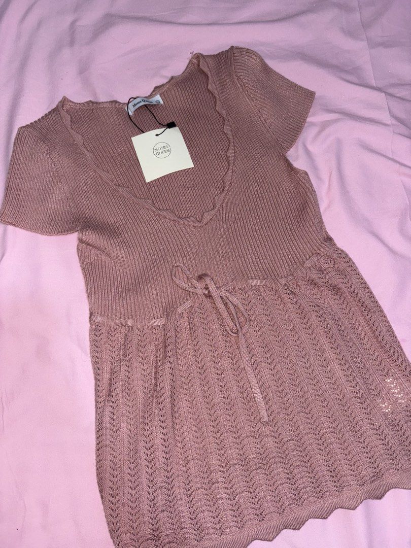 Moses Queen Pink Ribbed Top (Category: Others Tops) located in Concepcion. Submitted by v.aeonise (Listing ID 1460440043, Image 1). Description: ꧁ moses queen pink ribbed top꧂ [ITEM DETAILS] * size: XL on tag but best fit is m-large * fabric: 98%cotton, 2%polyester .ᐟ buyer will shoulder the shipping fee .ᐟ mode of payment: gcash or bdo bank transfer .ᐟ mode of delivery: j&t express .