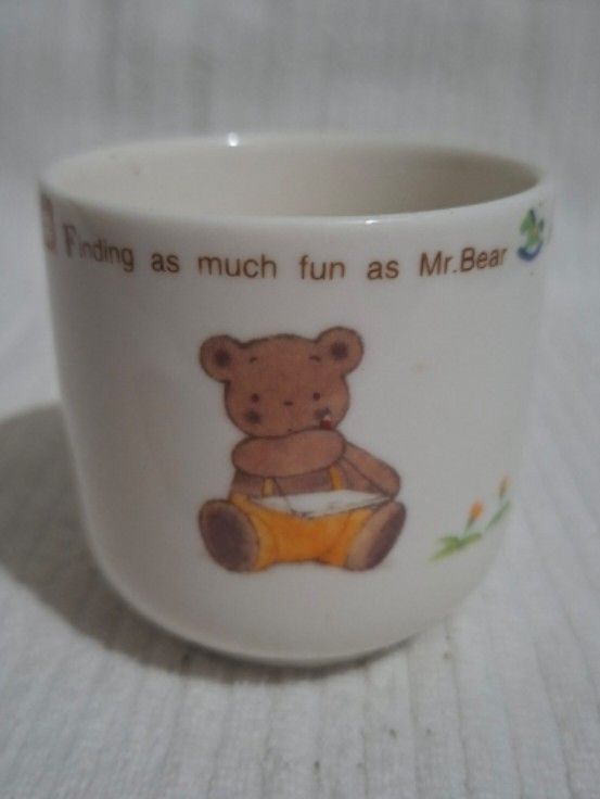 Mr. Bear's Dream Ice Cream Cup (Category: Coffee & Tea Tableware) located in Consolacion. Submitted by luxekerei (Listing ID 1460395287, Image 2). Description: .