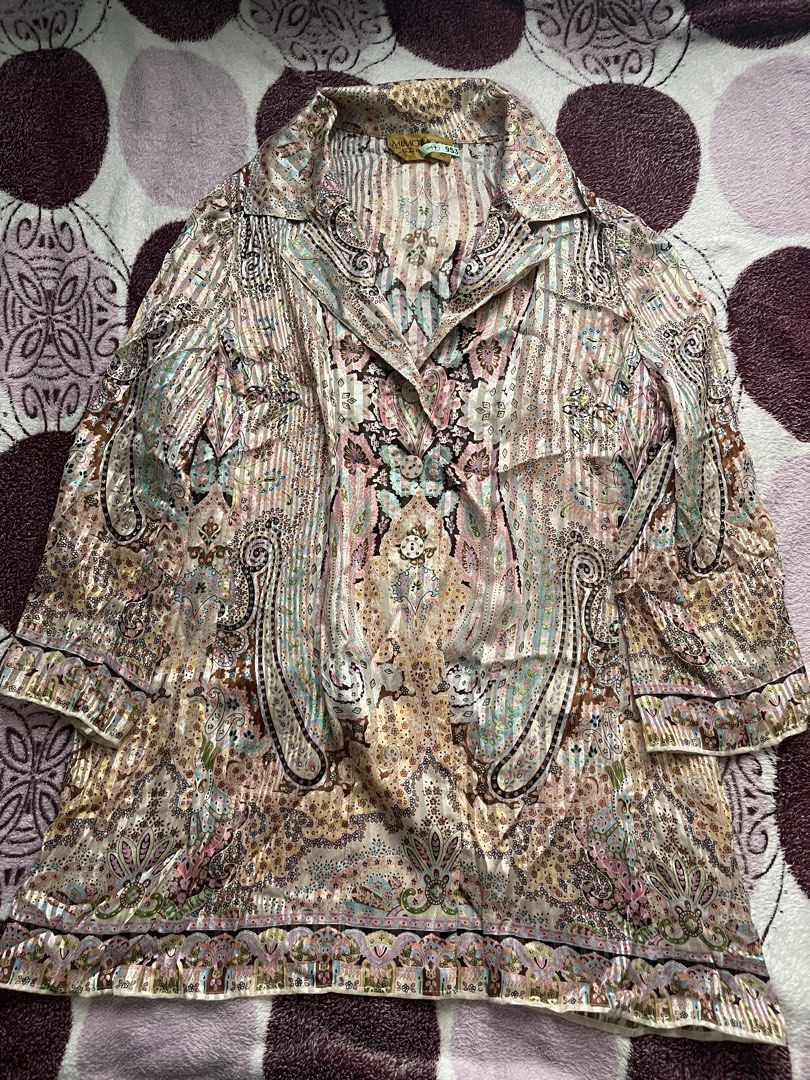 multicolor bohemian patterned long sleeve cardigan (Category: Longsleeves) located in Muntinlupa City. Submitted by purinzcloset (Listing ID 1460416765, Image 1). Description: size up to semi-L.