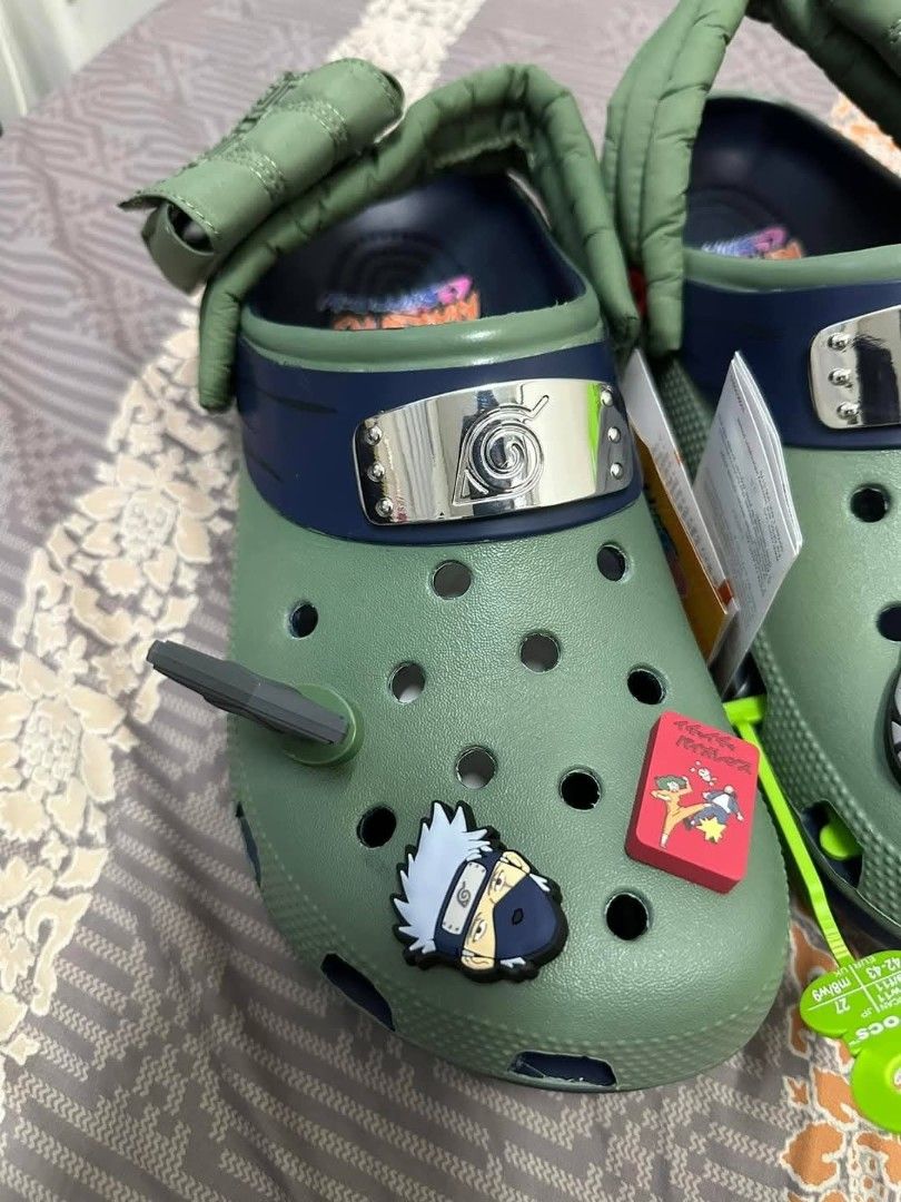 Natuto shippuden x Crocs (Category: Slippers & Slides) located in Manila. Submitted by alan_mark08 (Listing ID 1460328225, Image 3). Description: Naruto Shippuden X Crocs Free zip lock Free Echo Bag.