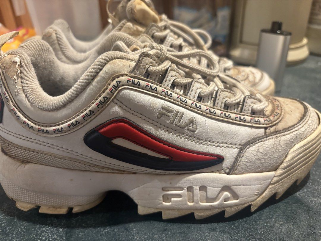 NEW BALANCE / FILA (Category: Sneakers) located in Manila. Submitted by nostrav (Listing ID 1460482360, Image 1). Description: New balance / Fila Disruptor 7.5 / 7 ₱500 Good for daily Rfs : declutter 📍Manila .