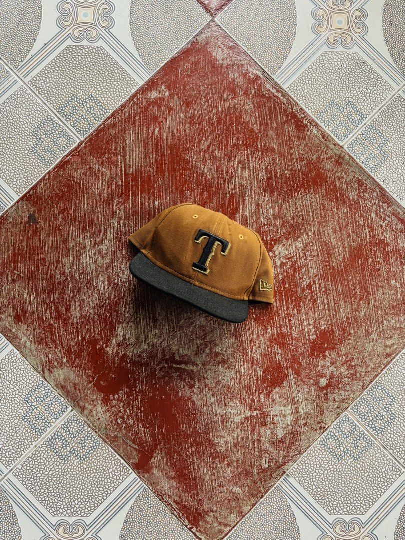 New Era Texas Rangers Brown Snapback Cap (Category: Caps & Hats) located in Calamba. Submitted by migo.cl (Listing ID 1460403745, Image 1). Description: - osfa - condi | 9/10 - needs wash and reshape - 690 + sf - Negotiable (Selected items pero shoot your shot po!) The items are either thrifted or personal items. So please limit your expectations. The authenticity of our products is not 100% guaranteed original. * gcash only for mop * jnt or Lala