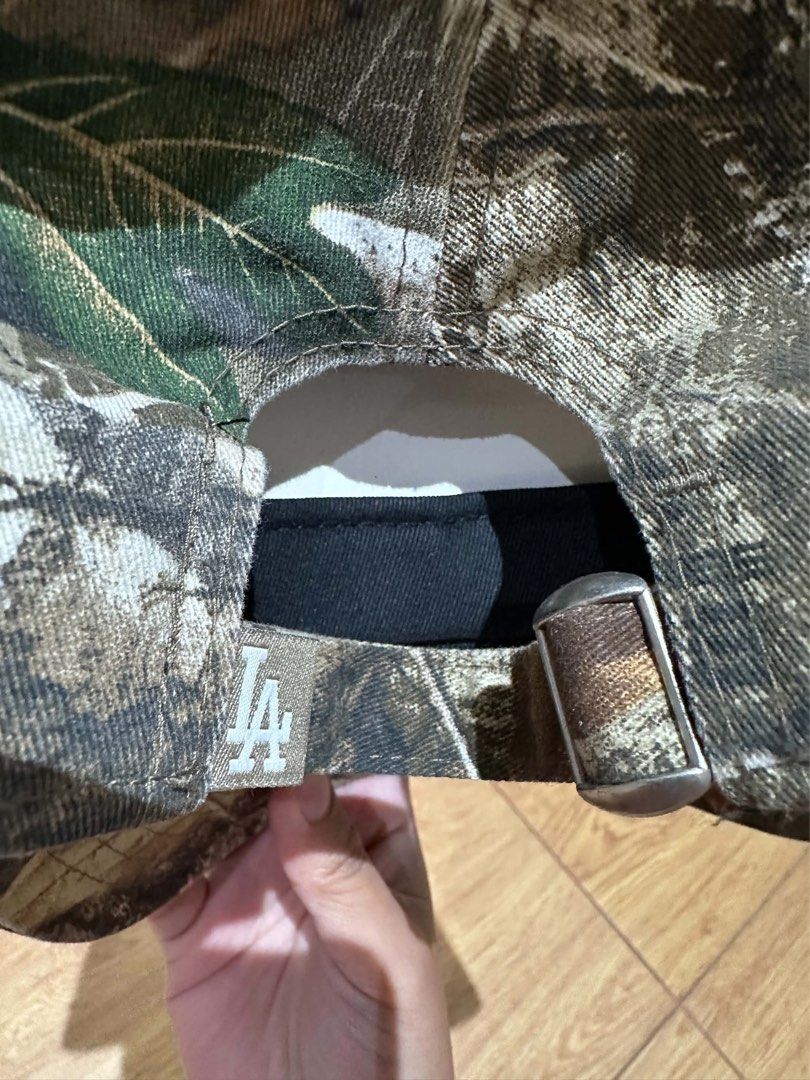 Newera Realtree 9twenty adjustable cap (Category: Caps & Hats) located in Manila. Submitted by tyler_shop (Listing ID 1460485212, Image 3). Description: Newera Realtree 9twenty Cap Adjustable cap Brandnew 2290 Near UST location .