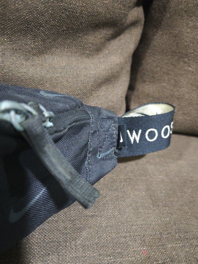 Nike body/belt bag (Category: Belt bags, Clutches and Pouches) located in Pili. Submitted by zaneombao03491 (Listing ID 1460433304, Image 3). Description: .