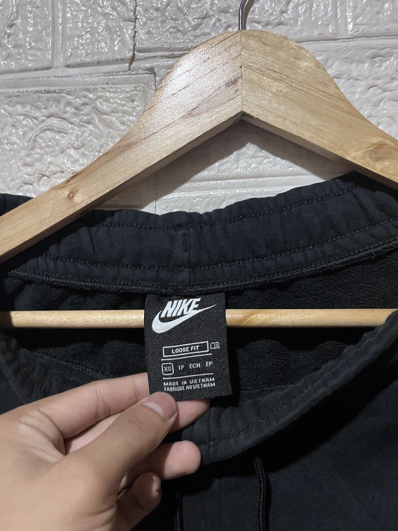 NIKE CARGO JOGGER PANTS (Category: Joggers) located in Quezon City. Submitted by davidso682 (Listing ID 1460323010, Image 3). Description: FOR SALE Nike Cargo Jogger Pants W 26 to 34 L 38 Color Rate 9.5/10 Excellent Condition No issue .