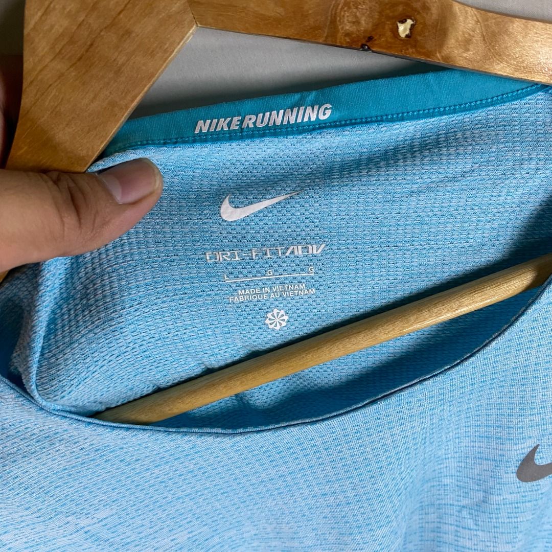 NIKE Dri-FIT ADV Ultimate Tech Running Tee Light Blue / L (Category: Activewear) located in Antipolo. Submitted by canadafindss (Listing ID 1460490401, Image 3). Description: Visit & Follow Canada Finds for more premium thrift, streetwear, vintage, techwear, activewear, and branded finds from Canada 🇨🇦 More items posted regularly: https://www.carousell.ph/u/canadafindss NIKE Dri-FIT ADV Ultimate Tech Running Tee Light Blue / L The pinnacle of N