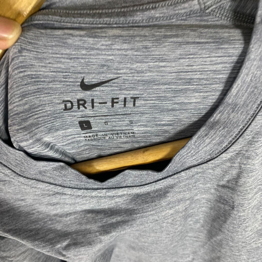 NIKE Dri-FIT Training Tee Heather Slate Grey / L (Category: Activewear) located in Antipolo. Submitted by canadafindss (Listing ID 1460350904, Image 3). Description: Visit & Follow Canada Finds for more premium thrift, streetwear, vintage, techwear, activewear, and branded finds from Canada 🇨🇦 More items posted regularly: https://www.carousell.ph/u/canadafindss NIKE Dri-FIT Training Tee Heather Slate Grey / L Essential activewear staple. Authen