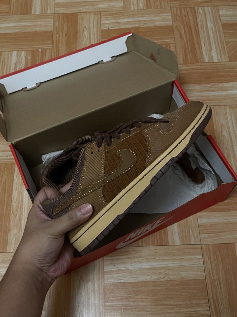Nike Dunk Low Retro Premium (Category: Sneakers) located in Manila. Submitted by rei.ocn (Listing ID 1460351473, Image 2). Description: brand new never used, corduroy texture, good looking brown, has free lace rfs, i have so many shoes huhu .