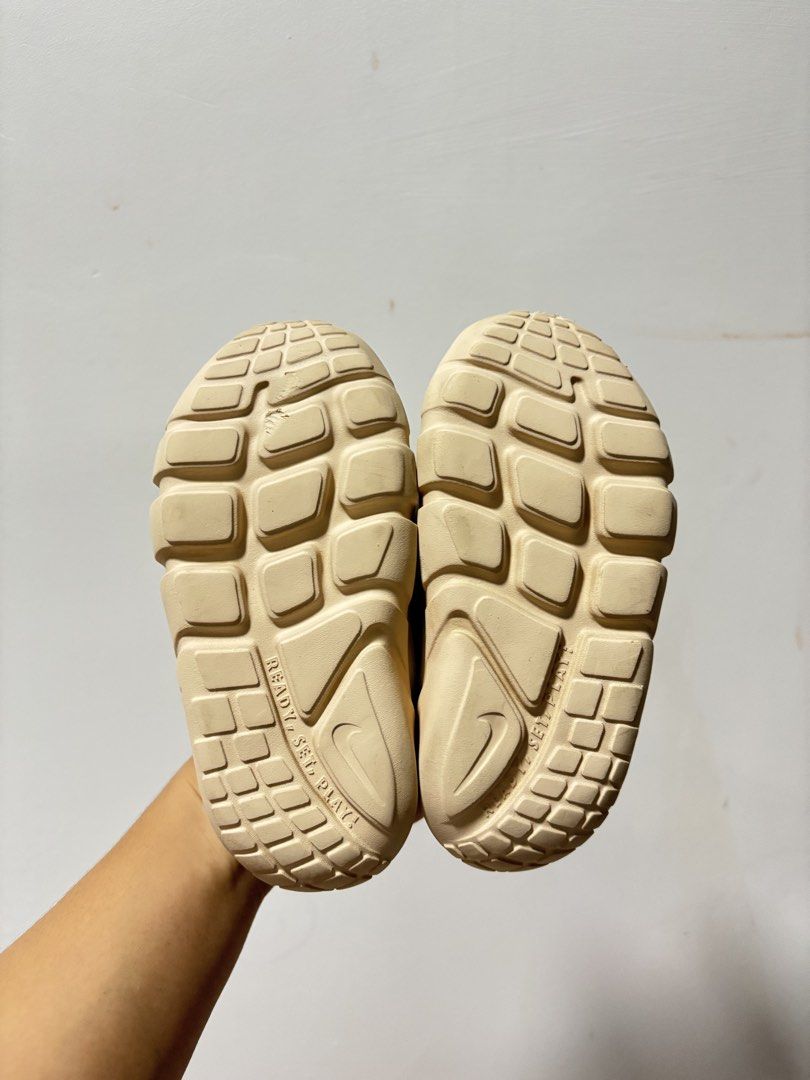 Nike flex runner 2 slip (15cm) (Category: Babies & Kids Fashion) located in Imus. Submitted by littlebooythriftstore (Listing ID 1460469015, Image 3). Description: Bacoor.