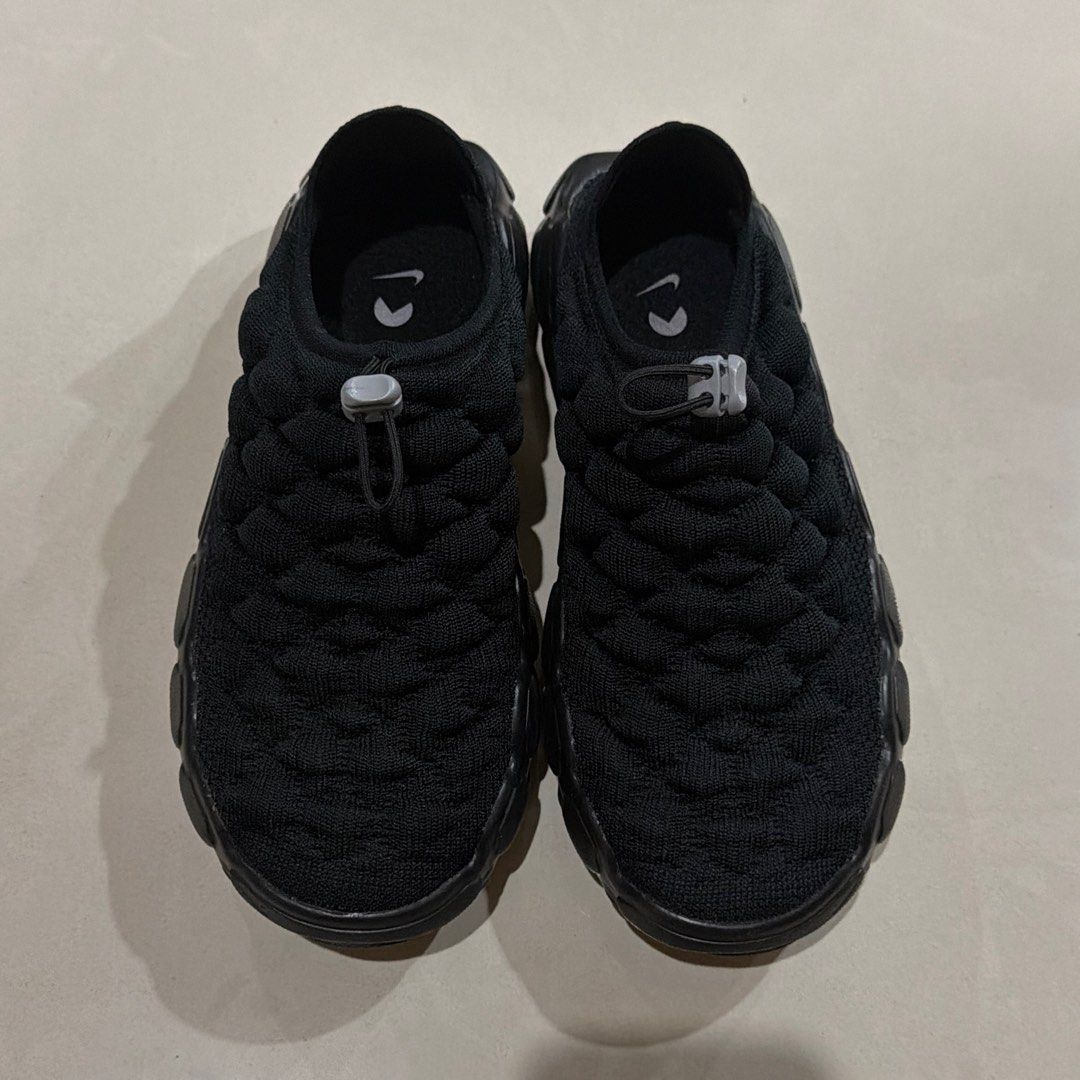 NIKE Flyknit Haven (Category: Sneakers) located in Quezon City. Submitted by eavie.ong (Listing ID 1460381661, Image 1). Description: Can be turned to slip ons.