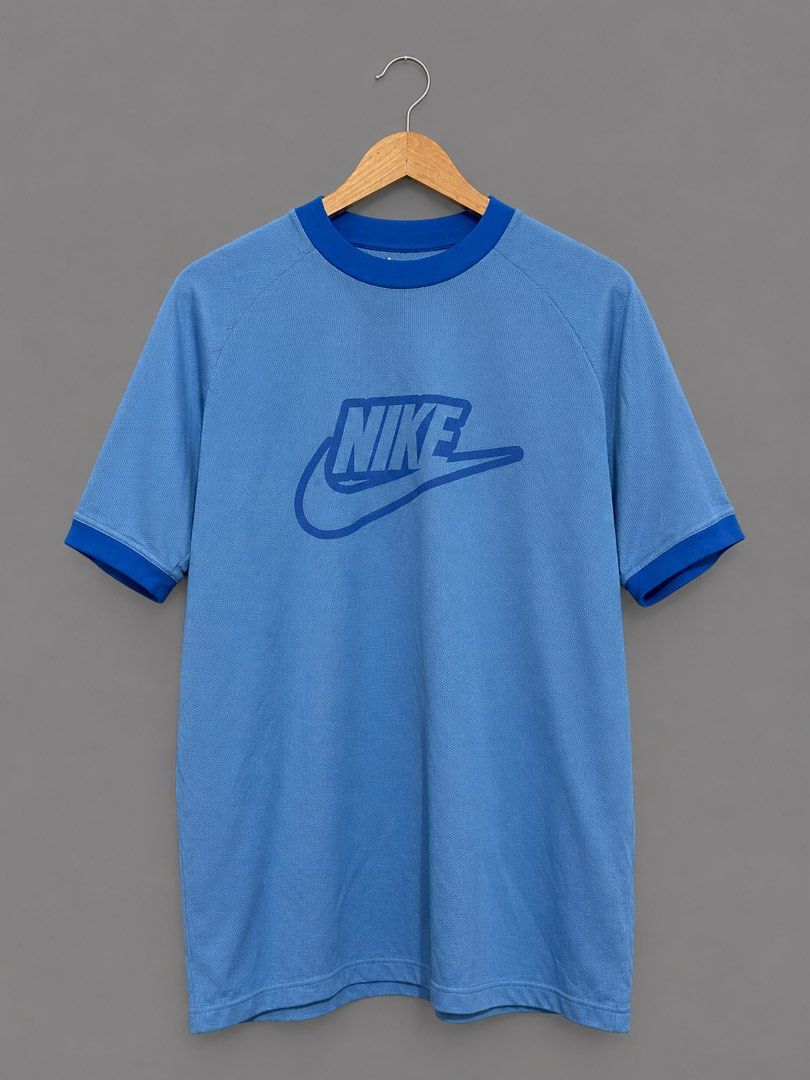 Nike Mesh Type Jersey Shirt (Category: Tshirts & Polo Shirts ) located in Kalibo. Submitted by lootmebaby (Listing ID 1460418088, Image 1). Description: as new Large.