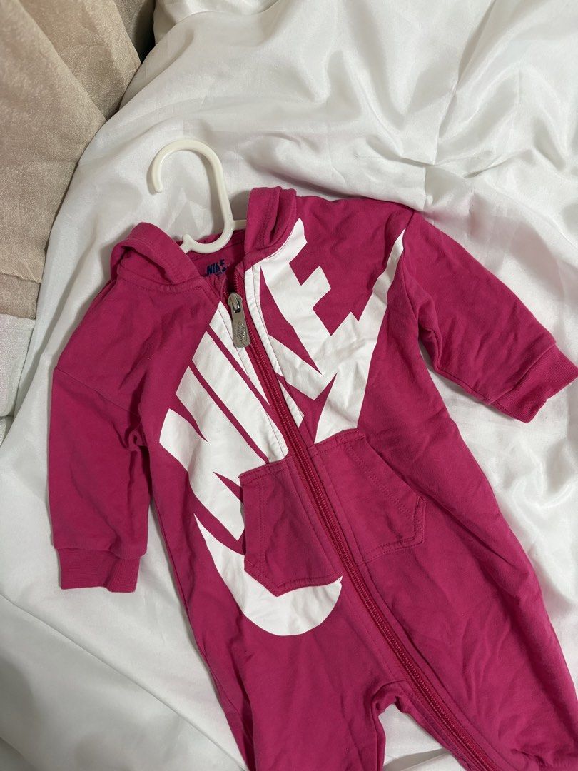 Nike over all (Category: Babies & Kids Fashion) located in Angeles City. Submitted by claudinep (Listing ID 1460394590, Image 2). Description: 3-6months on tag.