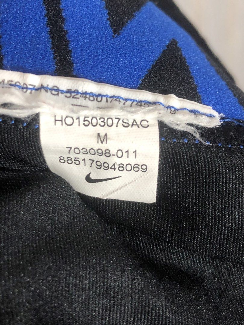 Nike Pro Compression Tights Leggings Black Blue Size M (Category: Activewear) located in Montevista. Submitted by rdthriftshub (Listing ID 1460322199, Image 3). Description: - Black Nike Pro compression tights - Blue waistband with Nike Pro branding - Small Nike swoosh logo on left leg - Size: Medium (M) - Made in China - Ideal for workouts and everyday wear.