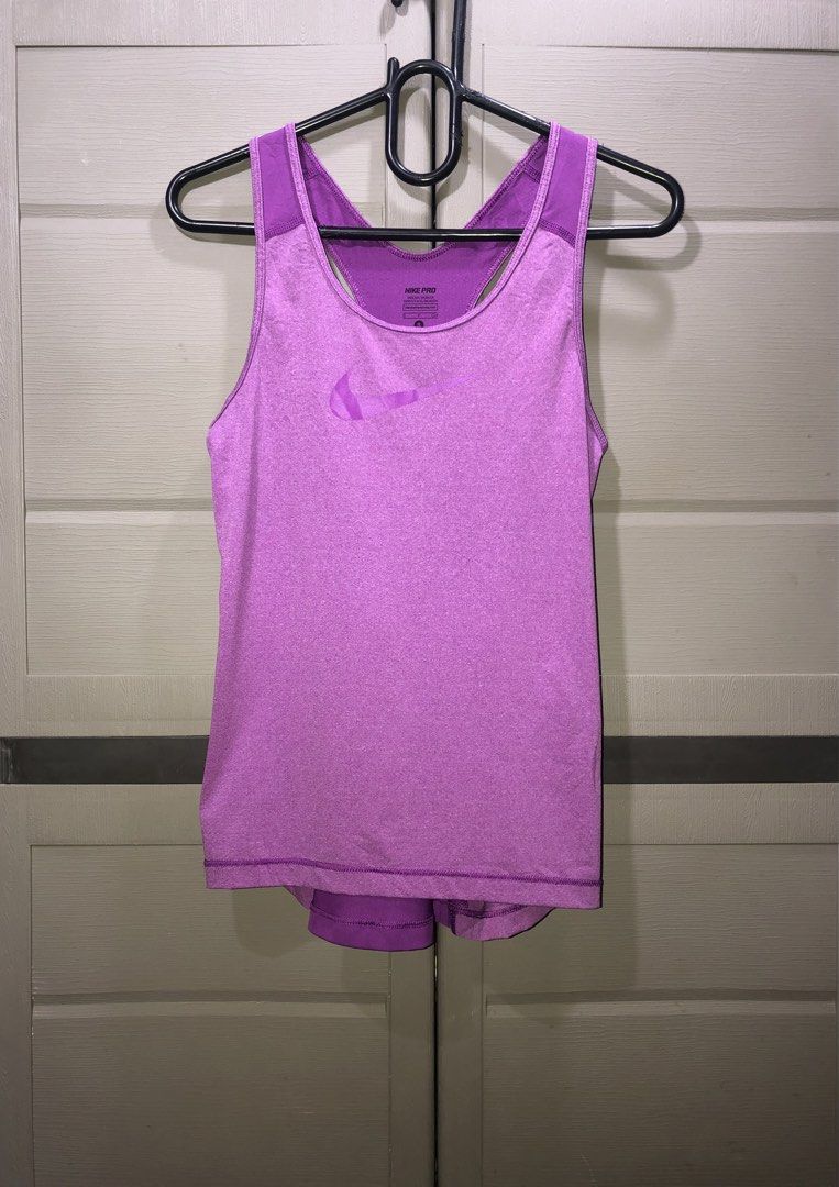Nike Pro Dri-fit Tank Top (Category: Activewear) located in Cebu City. Submitted by jiselle_fecollection (Listing ID 1460374354, Image 2). Description: -size: S -can fit S-M frame -Dri-fit -87% Polyester 13 % Spandex .