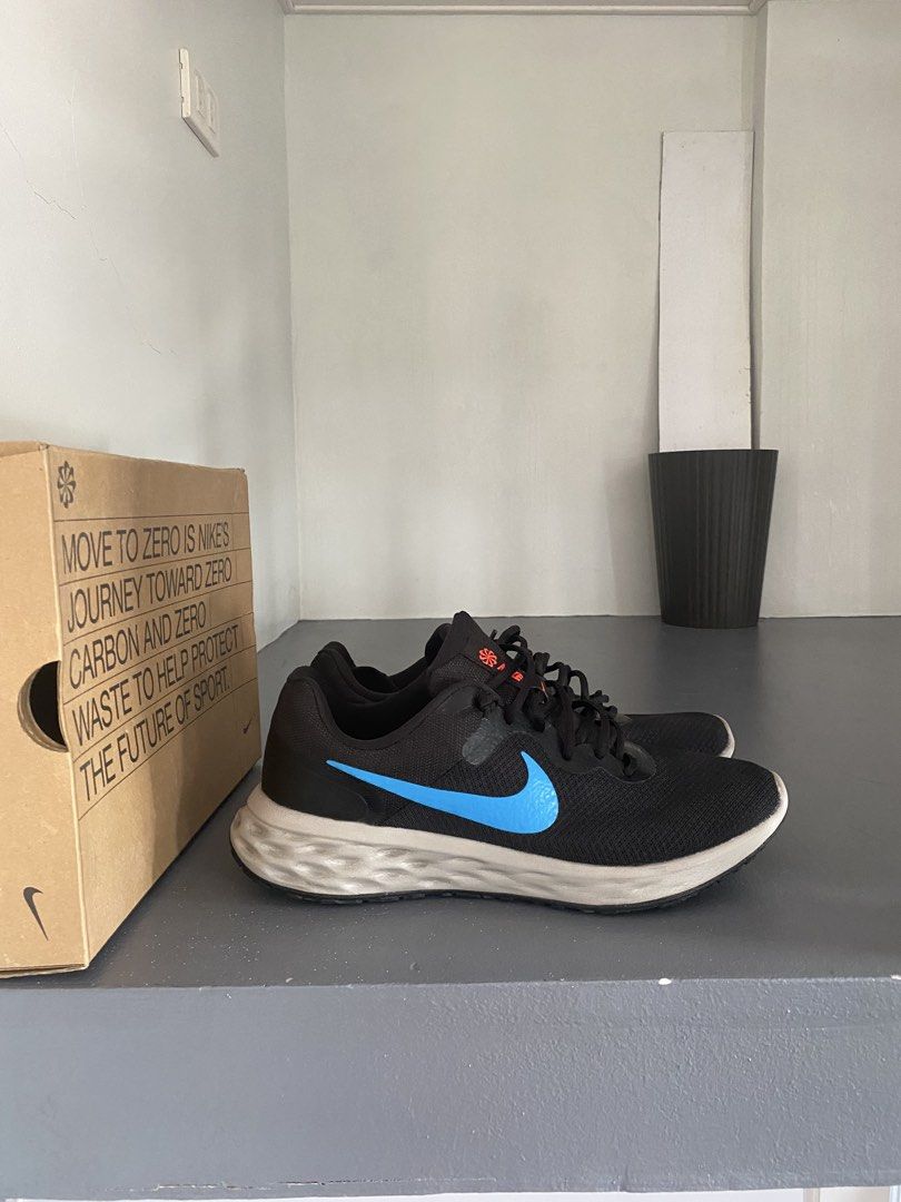 Nike Revolution 6 (Category: Sneakers) located in Pasig City. Submitted by silentgem-ac4d (Listing ID 1460330258, Image 2). Description: .