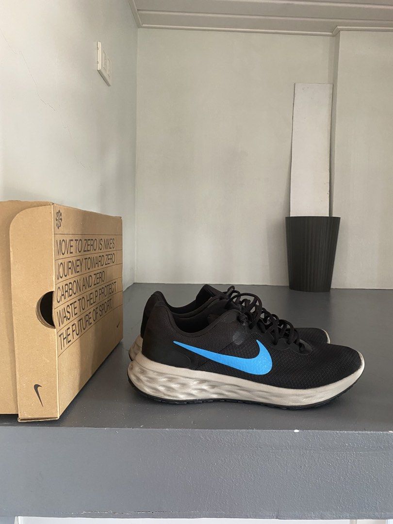 Nike Revolution 6 (Category: Sneakers) located in Pasig City. Submitted by silentgem-ac4d (Listing ID 1460330258, Image 1). Description: .