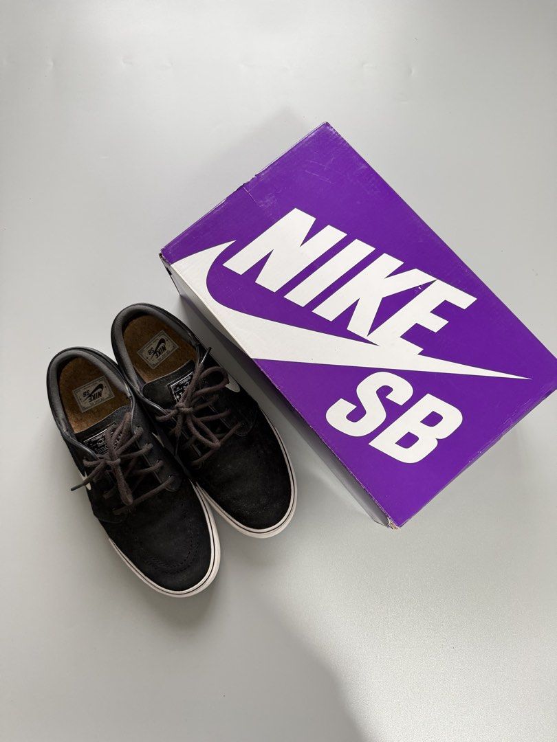 Nike SB Zoom Stefan Janoski (Category: Sneakers) located in Manila. Submitted by jasonkicksph (Listing ID 1460472592, Image 2). Description: Nike SB Zoom Stefan Janoski 7US 25CM Authentic Complete with box Good condition ₱3,000.